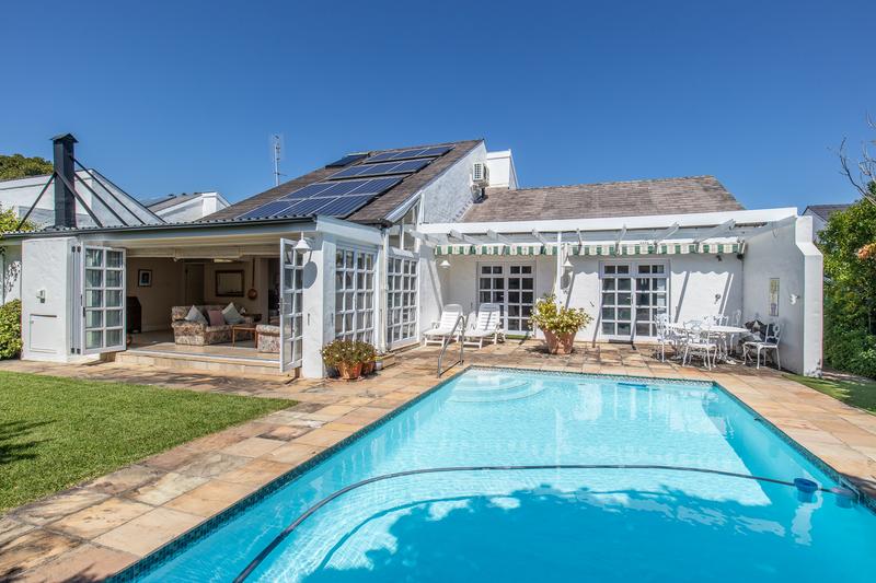 3 Bedroom Property for Sale in Constantia Western Cape